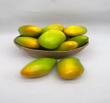 فواكه صناعية شكل المانجو الأخضر